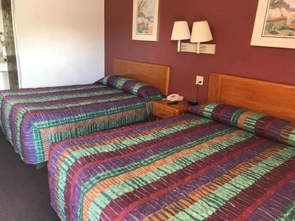 Luxury Inn George West Bagian luar foto
