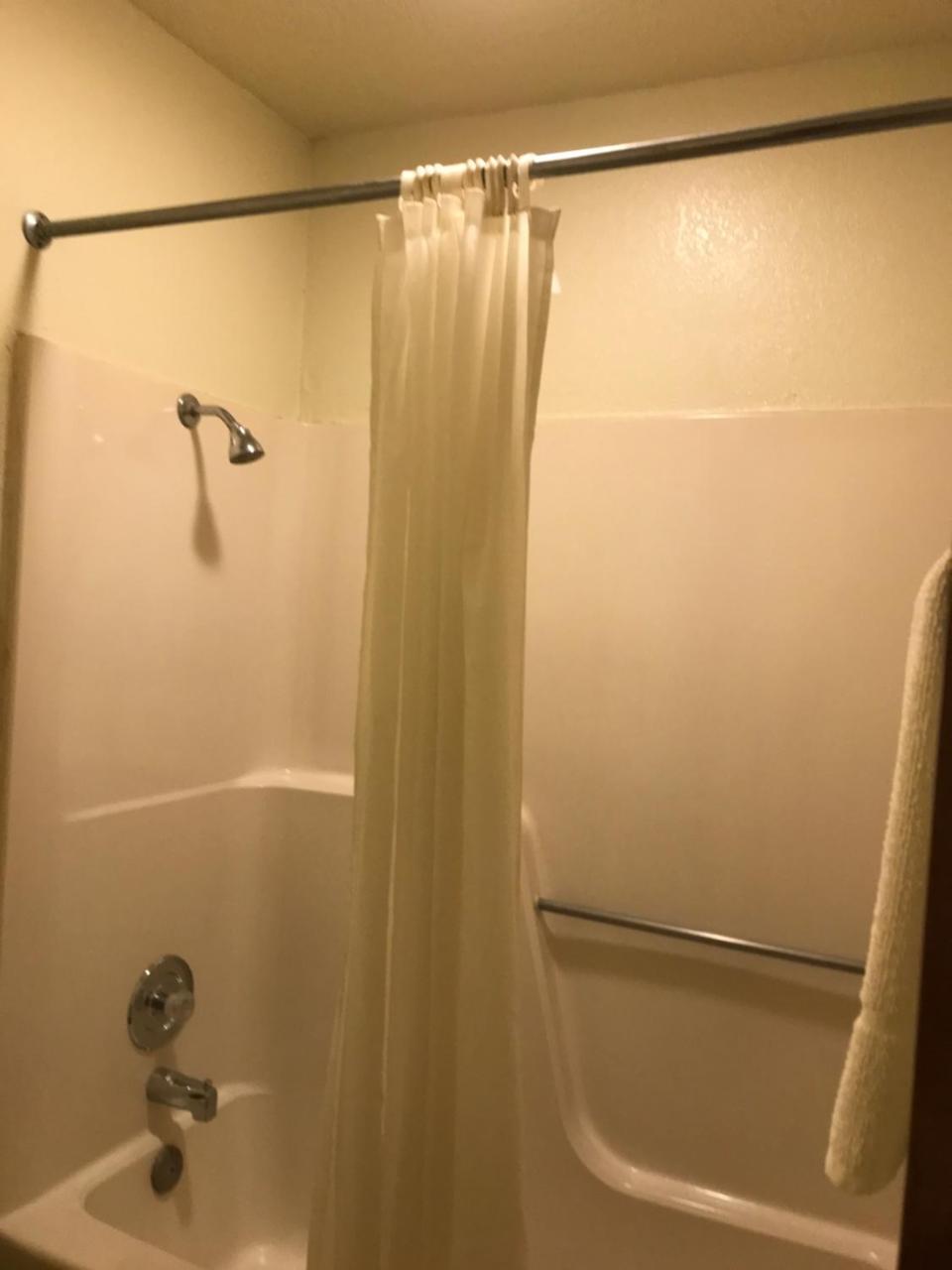 Luxury Inn George West Bagian luar foto